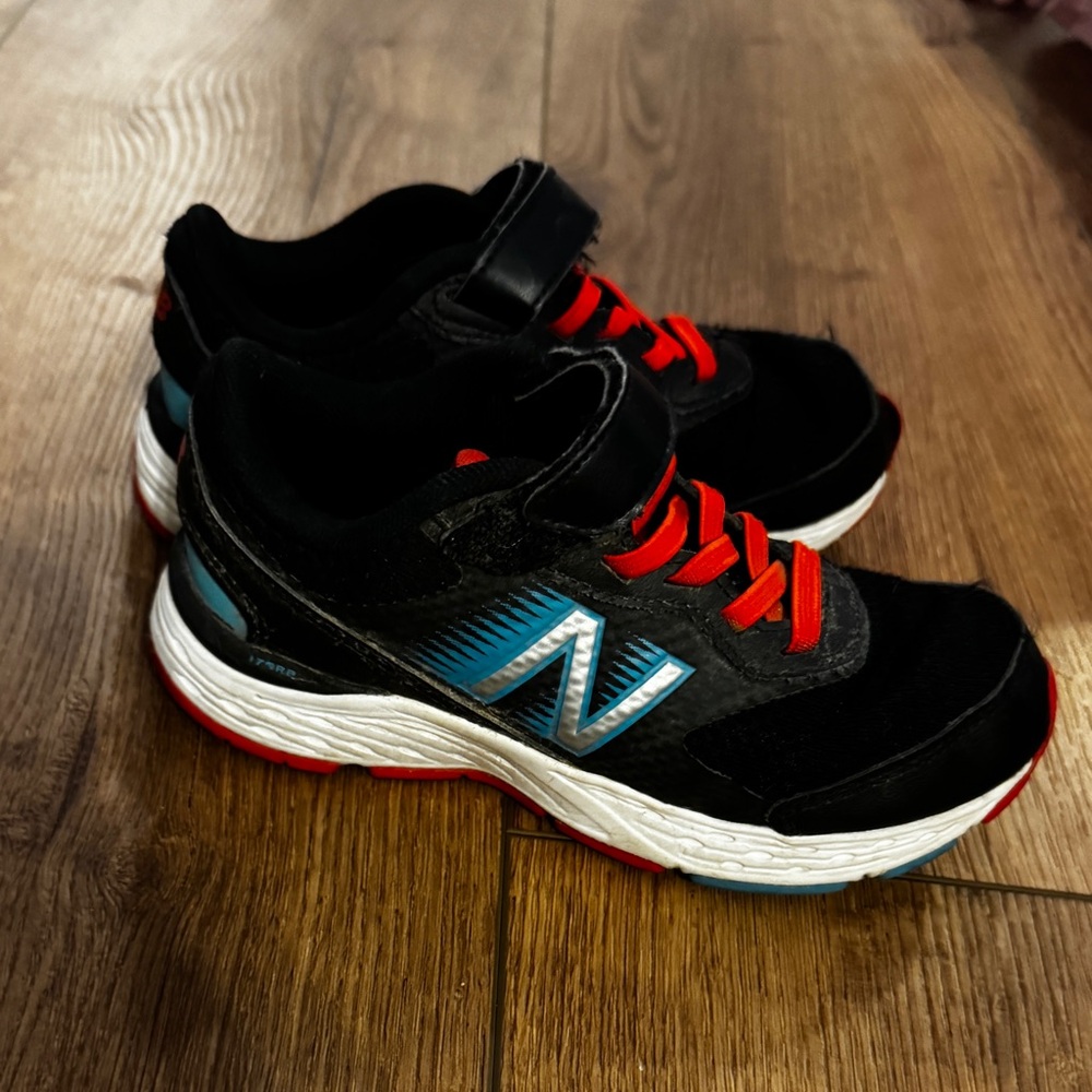 New Balance Kids' Black and Blue Sneakers with Red Accents